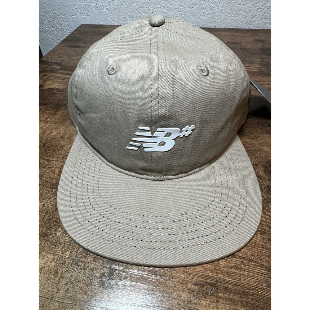 Hat Gender neutral New balanceNumeric 6 Panel Deconstructed Flat Brim